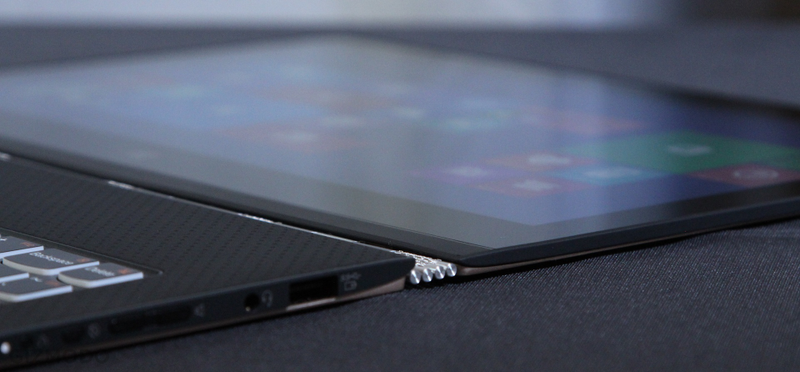 Illustration for article titled Lenovo Yoga 3 Pro: Yes, The Hinge is a Giant Watchband